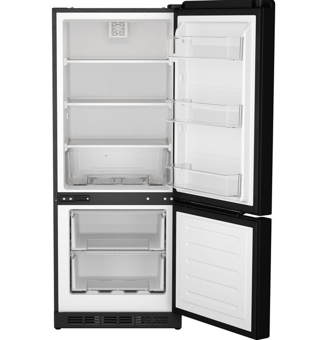 Refrigerador GE Profile™ de 10,0 pies cúbicos, 12 V CC, congelador inferior / PBV10R5VBB